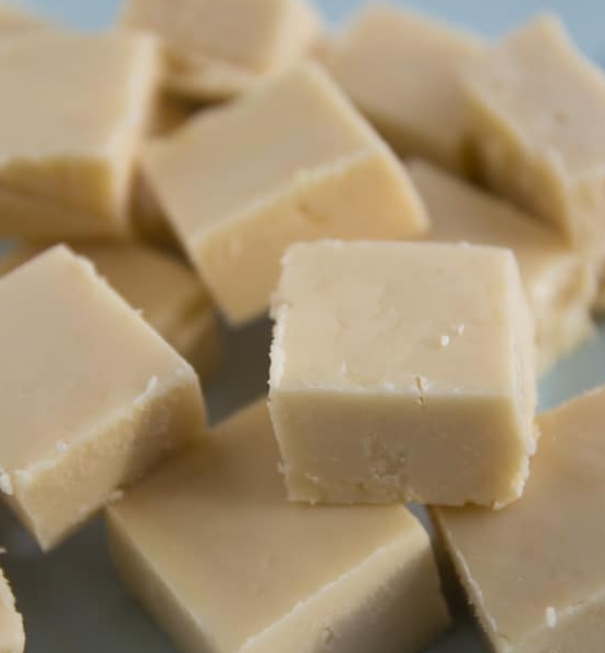 7408 VAPECAKE AROMA Vanilla Fudge 10 ml 1.jpg
