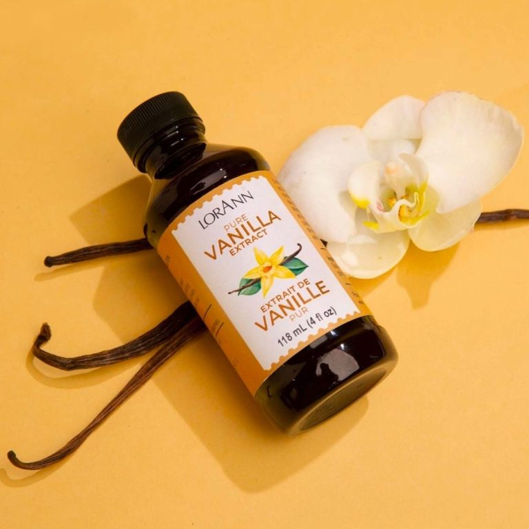 lorann natural pure madagascan vanilla extract 4oz p1617 58118 image 1.jpg
